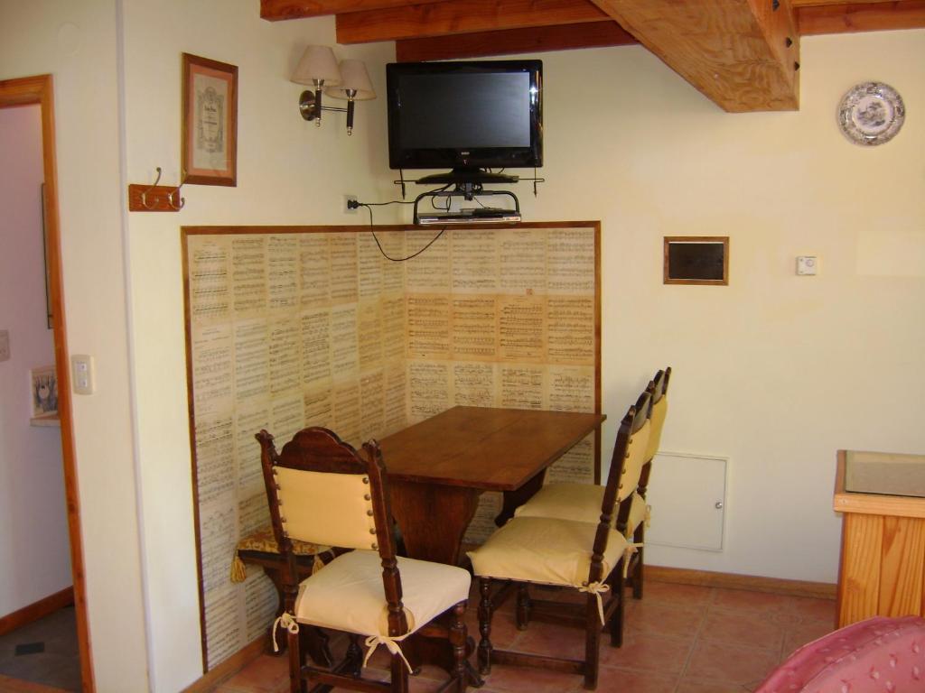 Cabanas Le Pommier Hotel Вила ла Ангостура Стая снимка