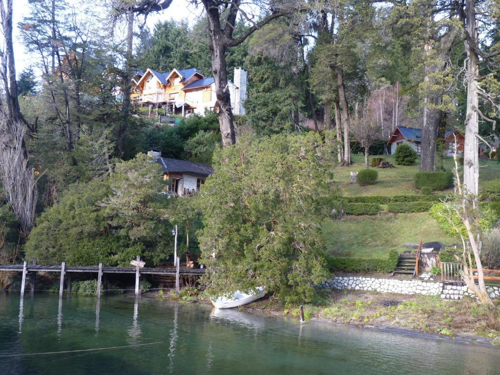 Cabanas Le Pommier Hotel Вила ла Ангостура Екстериор снимка