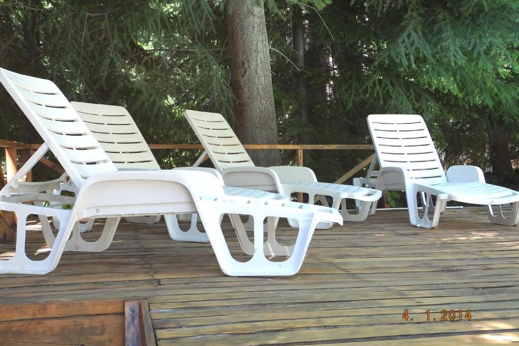 Cabanas Le Pommier Hotel Вила ла Ангостура Екстериор снимка