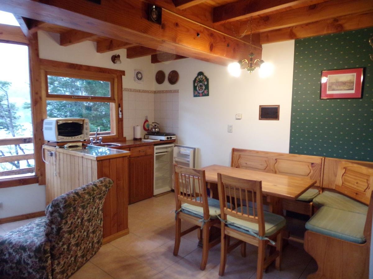 Cabanas Le Pommier Hotel Вила ла Ангостура Екстериор снимка