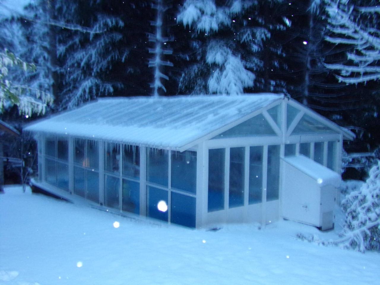 Cabanas Le Pommier Hotel Вила ла Ангостура Екстериор снимка